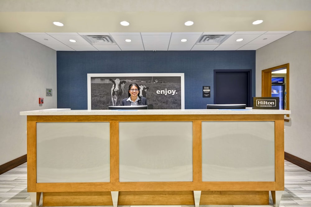 Hampton Inn Suites Dallas Plano East Tx 12/76
