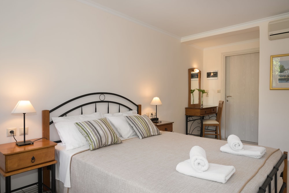 Varres Hotel 8/50