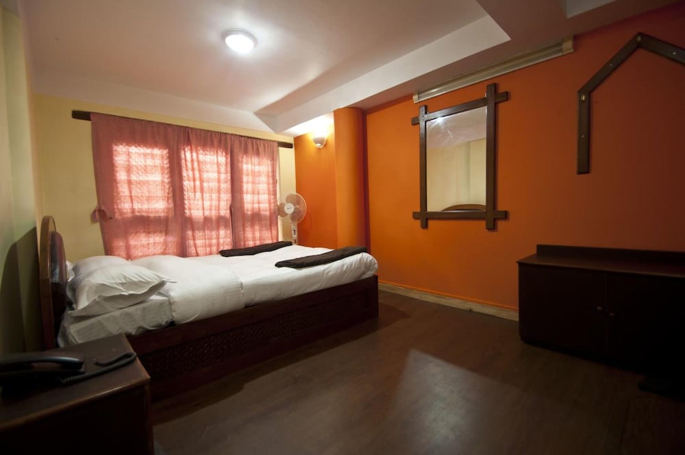 Siddhi Home & Restaurant 30/45