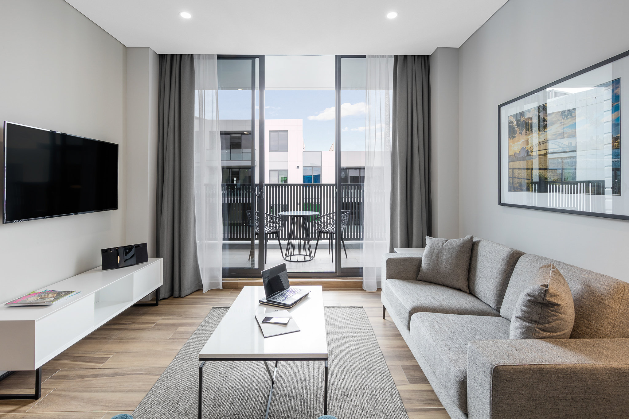 Meriton Suites Coward Street 32/50