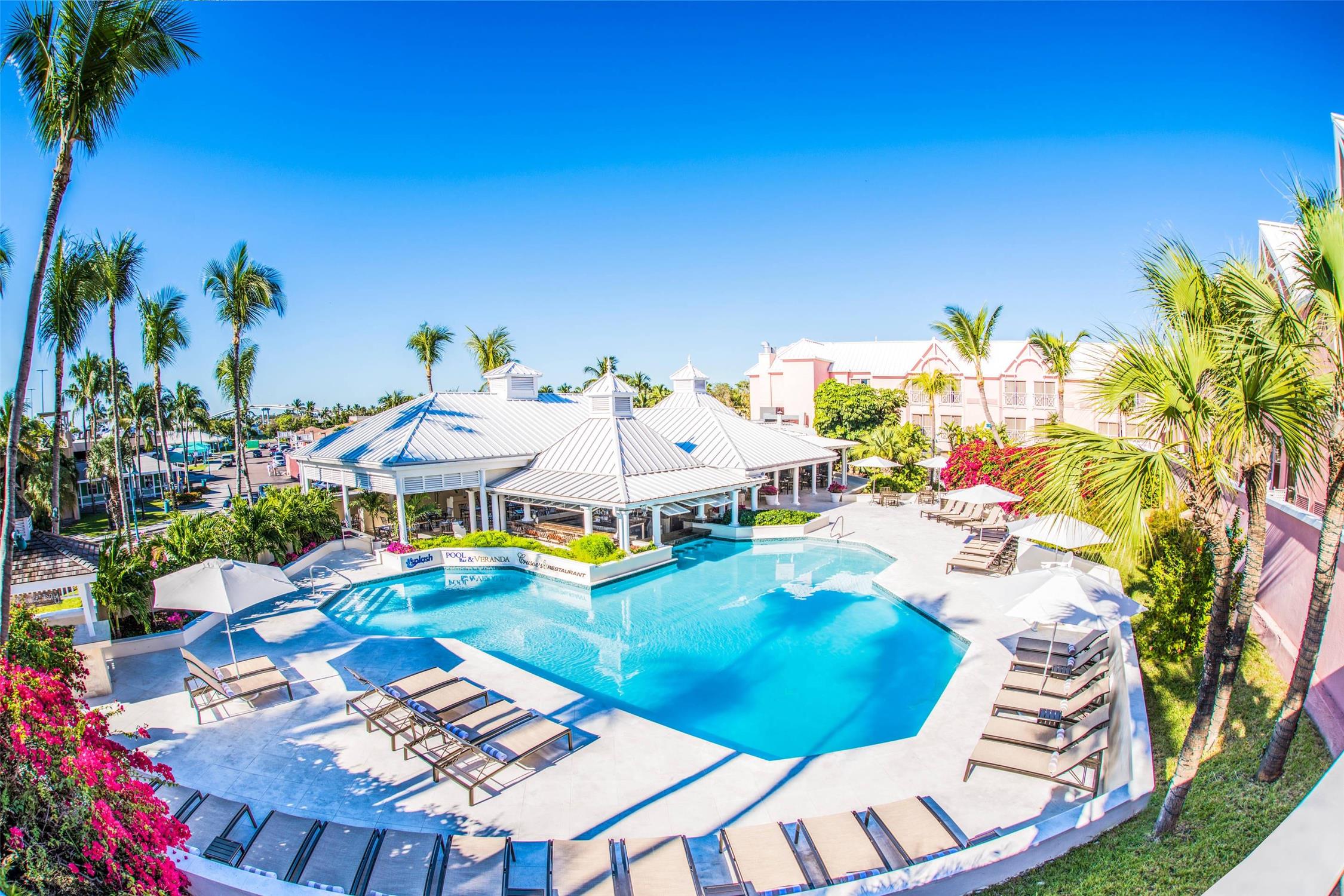 Comfort Suites Paradise Island 48/55