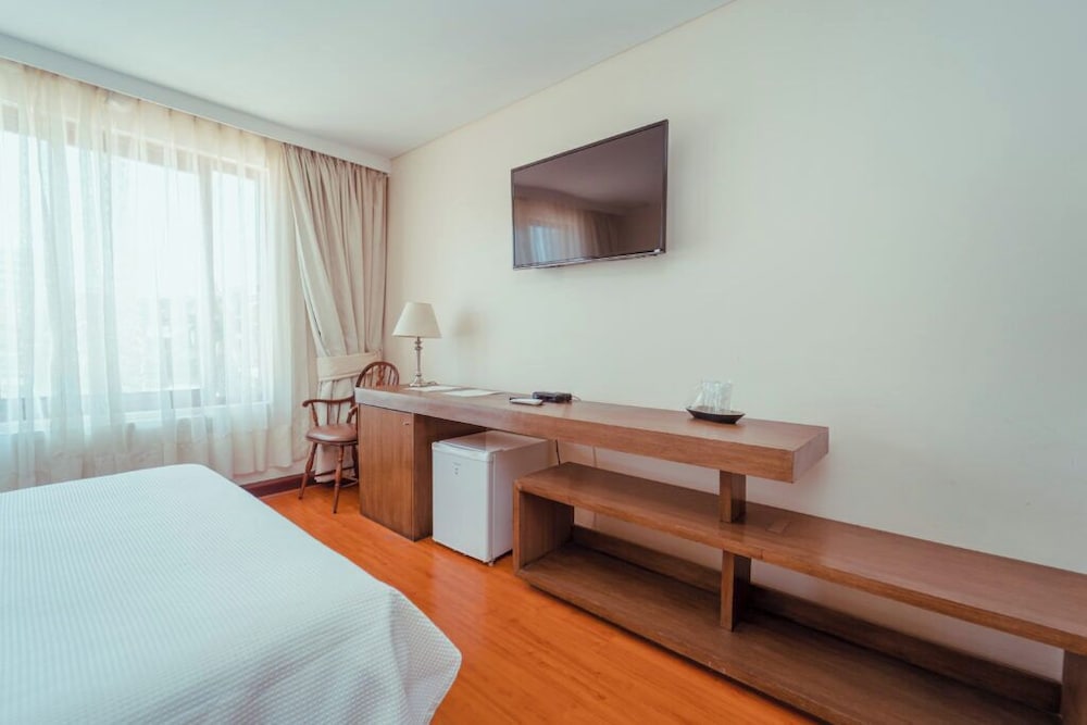 Superior, Queen Bed