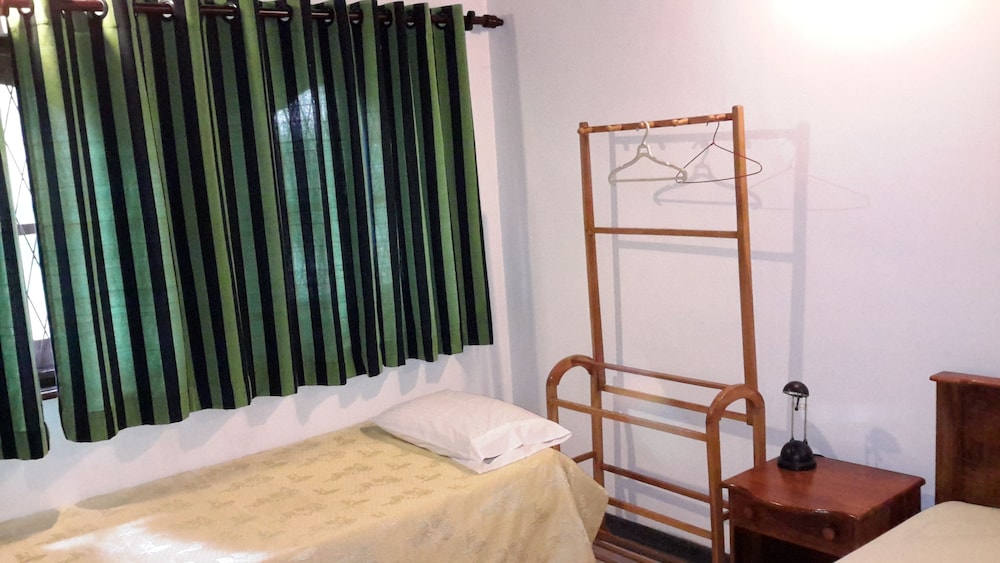 Arangala Bungalow 6/29