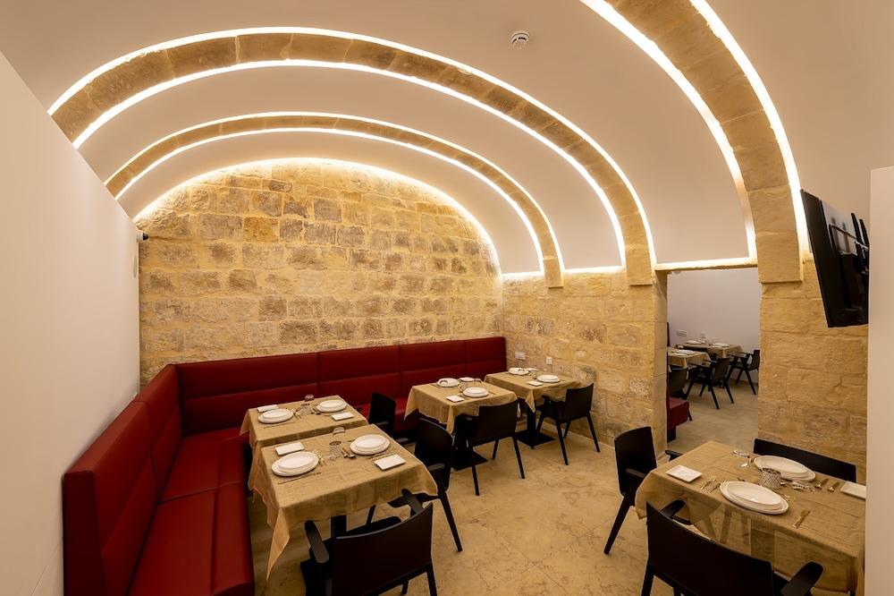 The Capital Boutique Hotel Valletta 28/36