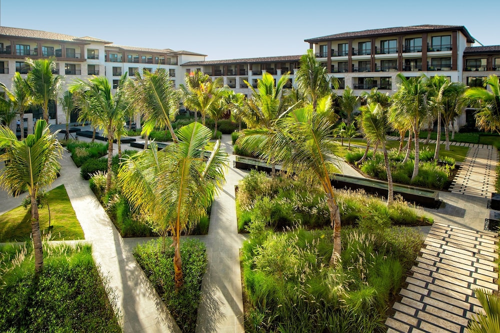 Adults Only Club at Lopesan Costa Bavaro 47/50