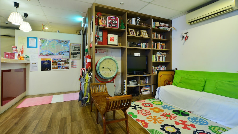 River City Inn - Hostel 9/24