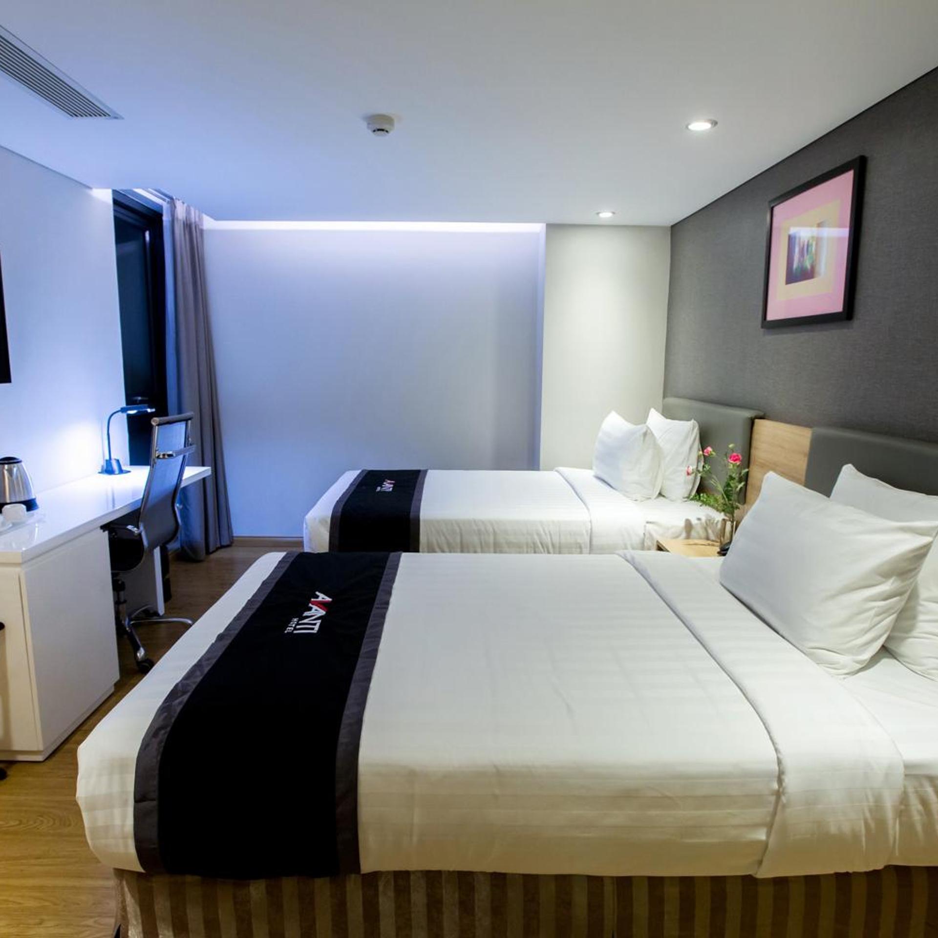 Superior, Twin Beds