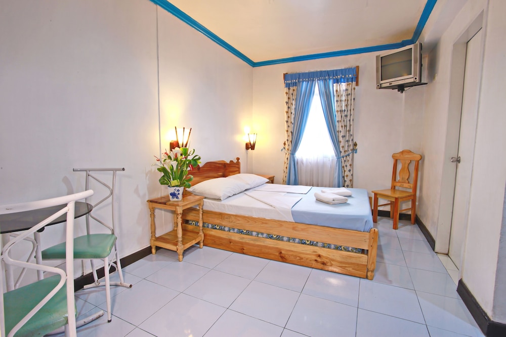 Inn Rocio And Restaurant 11/24