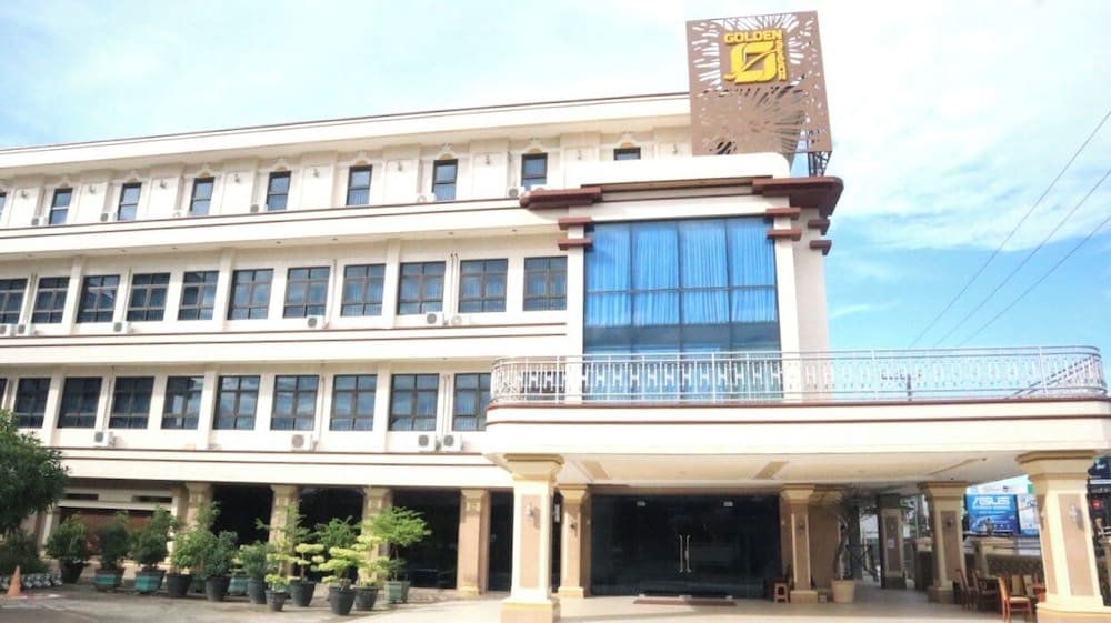 Golden Season Hotel Samarinda 2/18