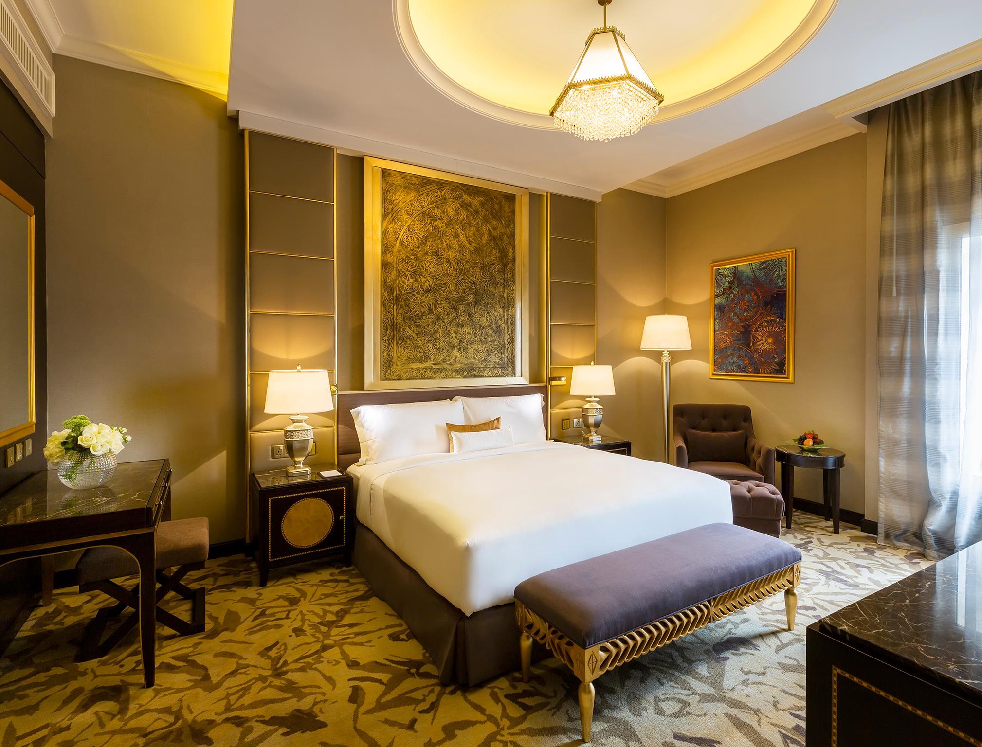 Palace, Suite, King Bed