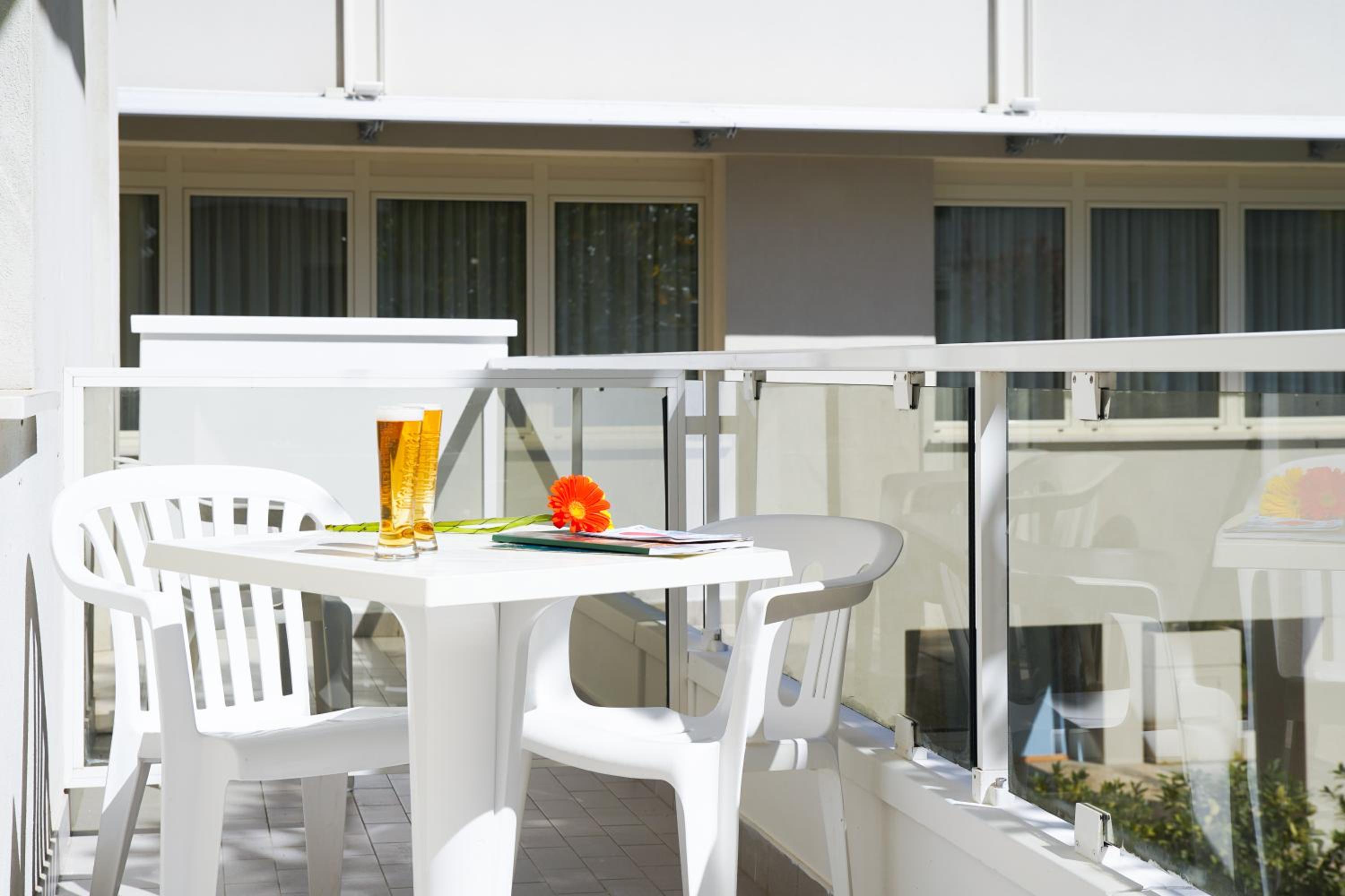 Hotel Mon Pays 1/50