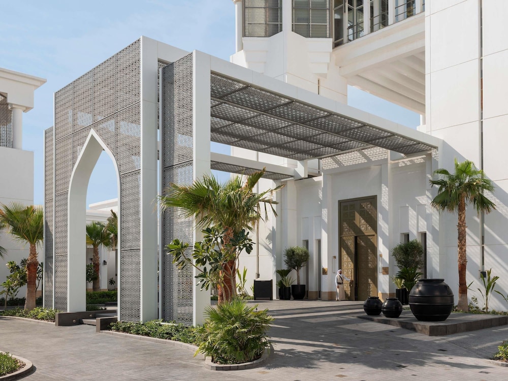 Raffles Al Areen Palace Bahrain 62/69
