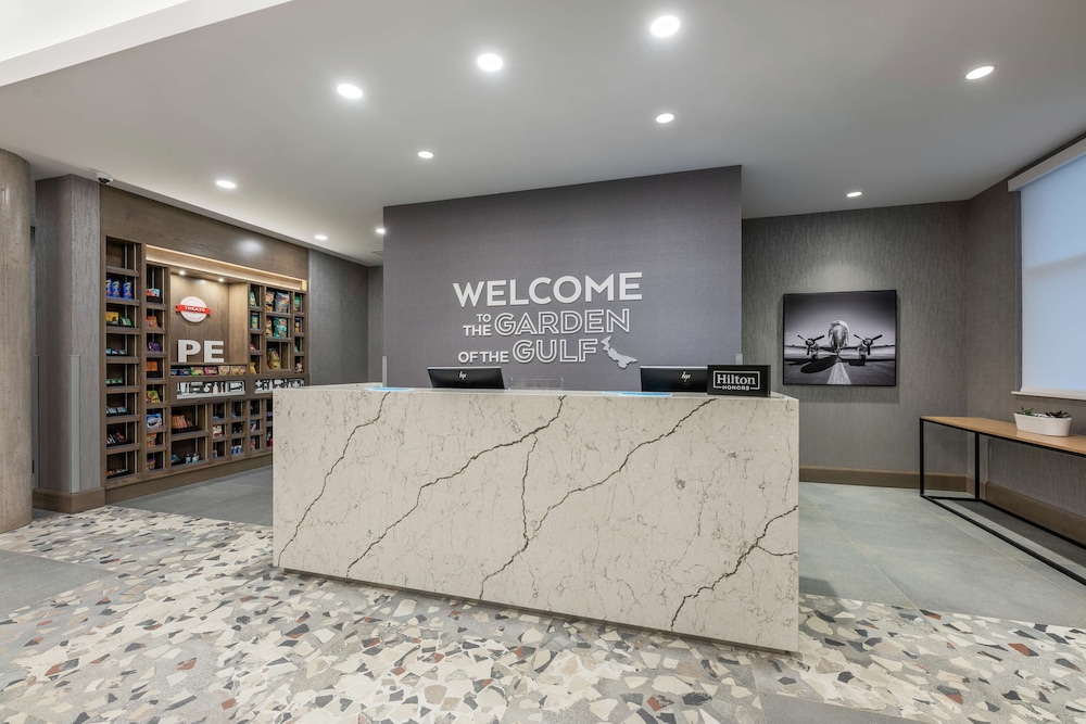 Lobby at Hampton Inn and Suites Charlottetown, CHARLOTTETOWN - PE