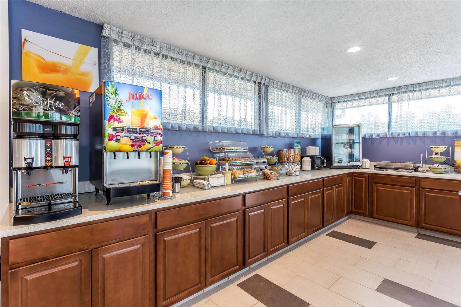 Quality Inn Pinehurst Area 26/32