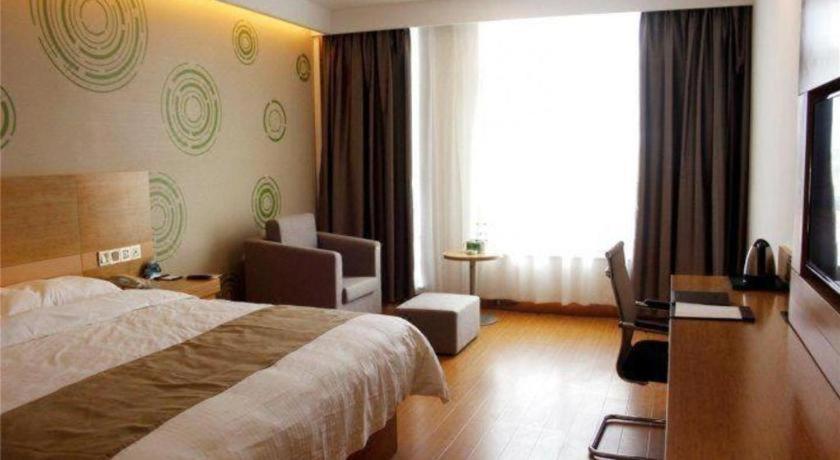 GreenTree Inn Heze Cao County Zhuangzhai Town Eastern Times City Business Hotel 13/47
