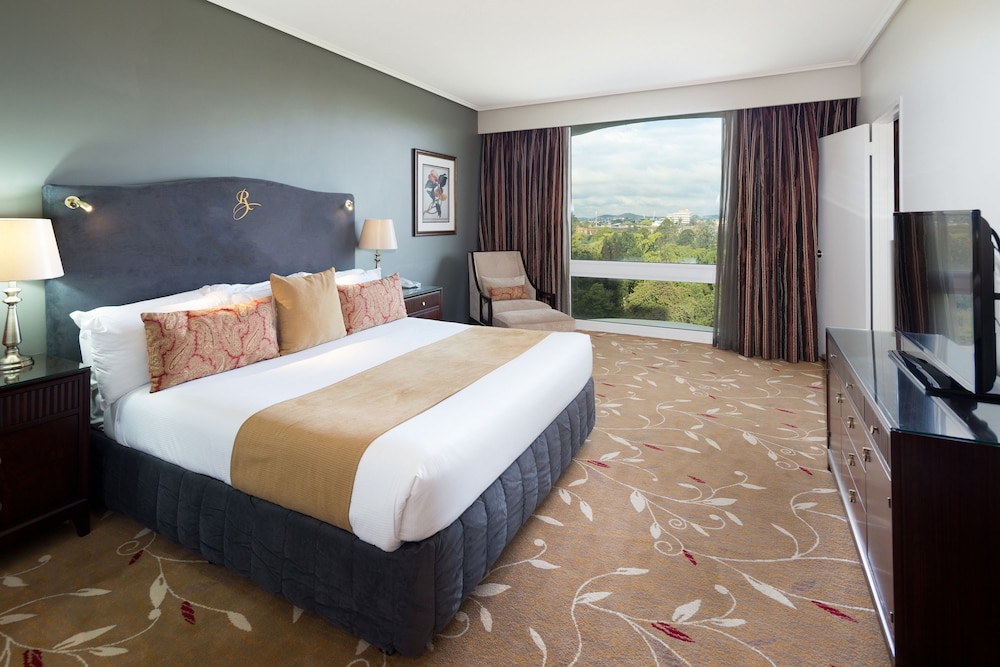 Royal on the Park Hotel and Suites 12/57