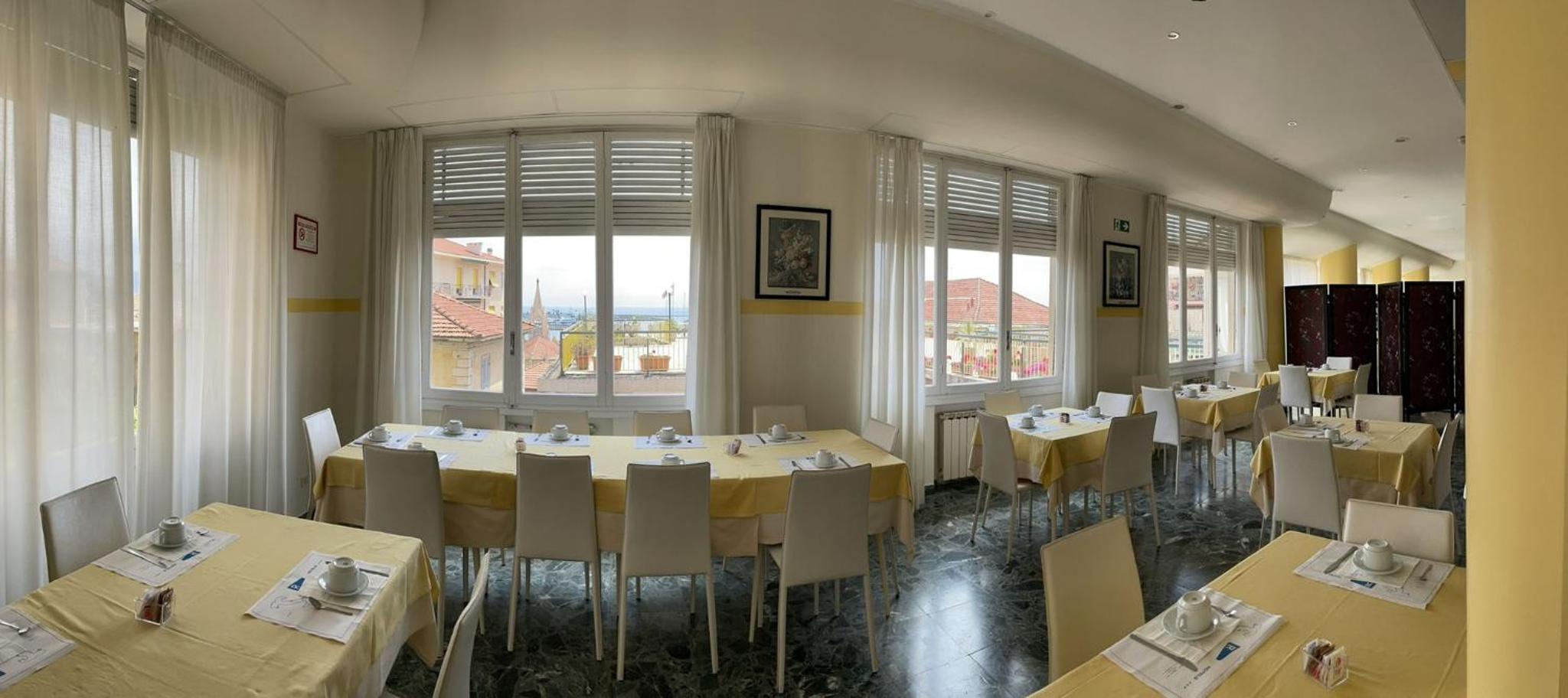 Hotel Robinia 37/51