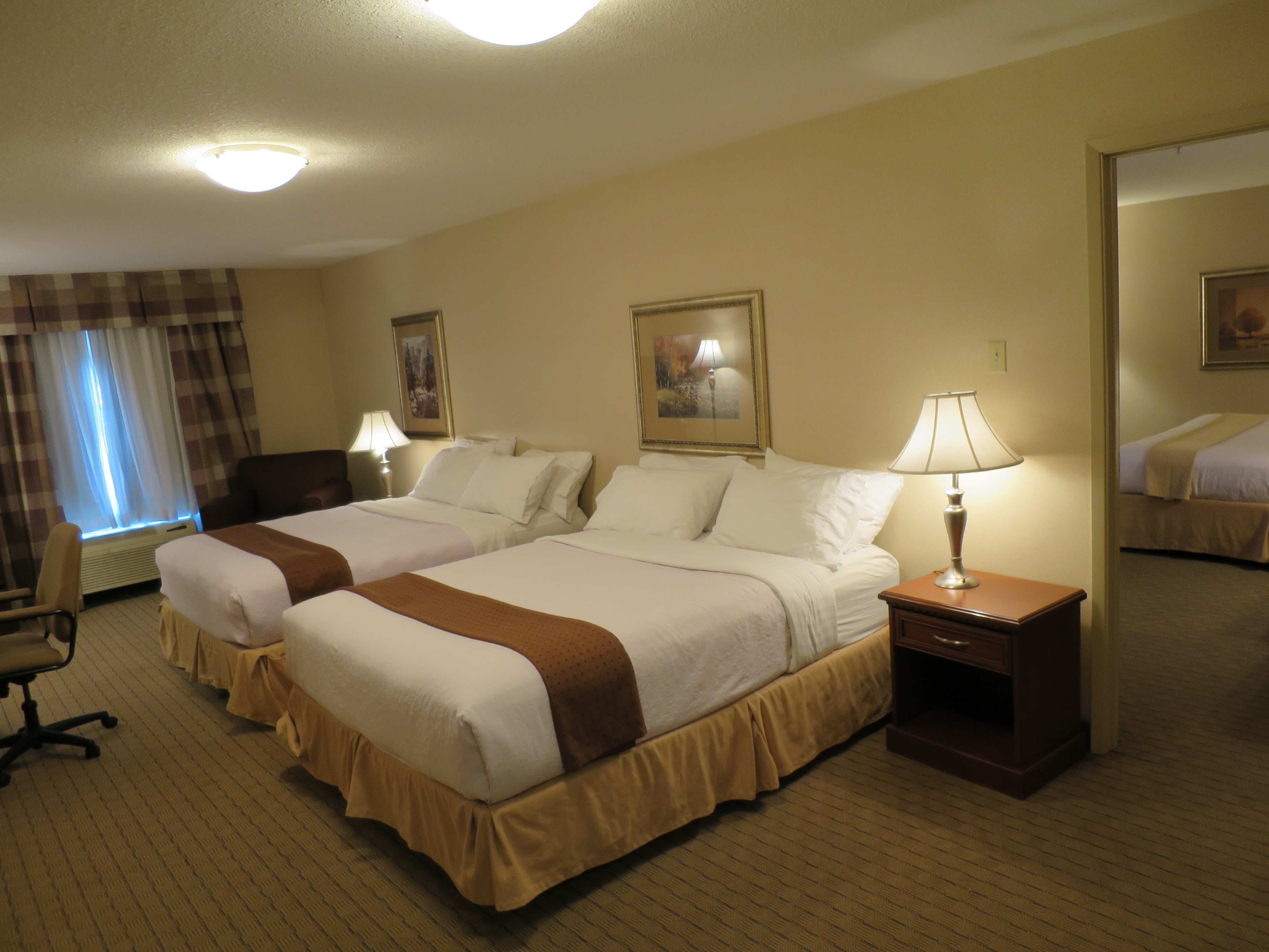 Holiday Inn Suites Regina 22/62