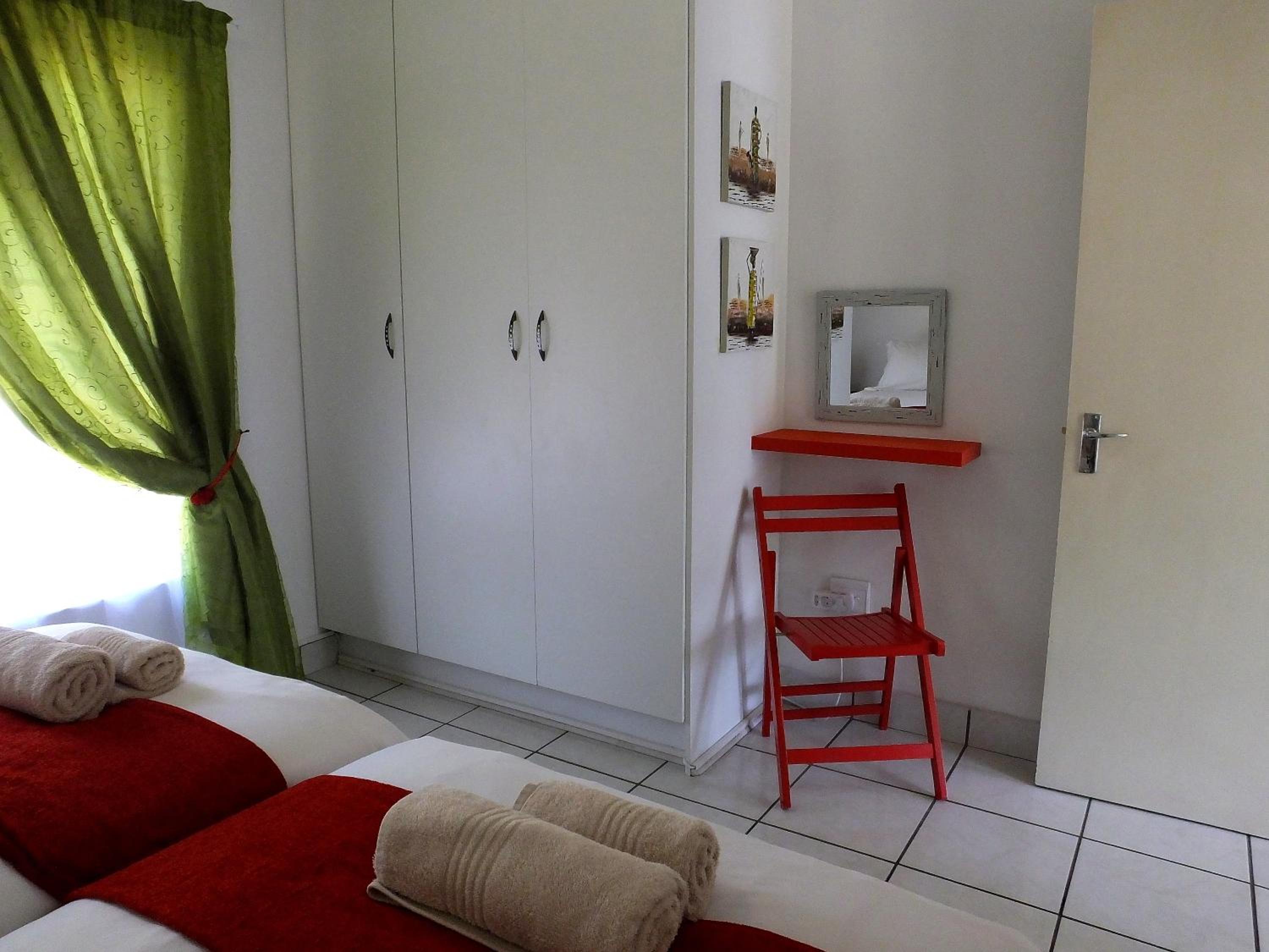 Sunshine Self Catering 10/78