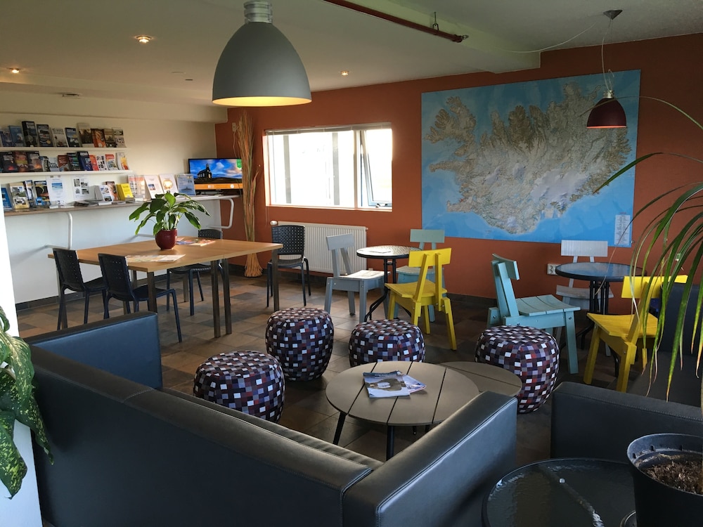 START HOSTEL 46/67