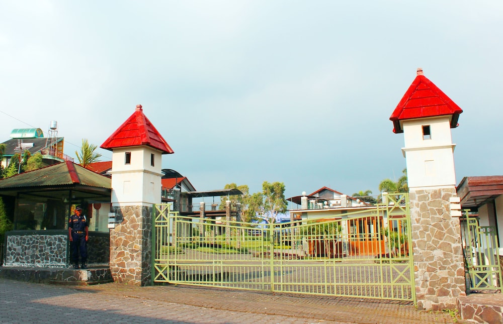 De Villa I Istana Bunga 2/13