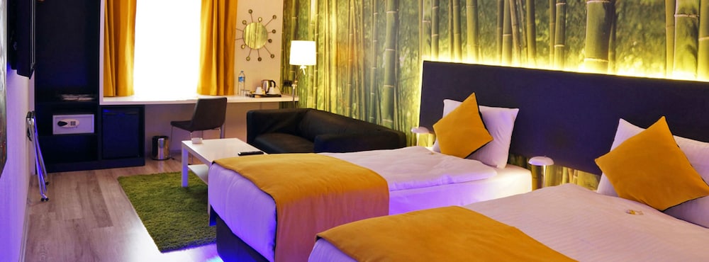 Tempo Suites Airport 26/47