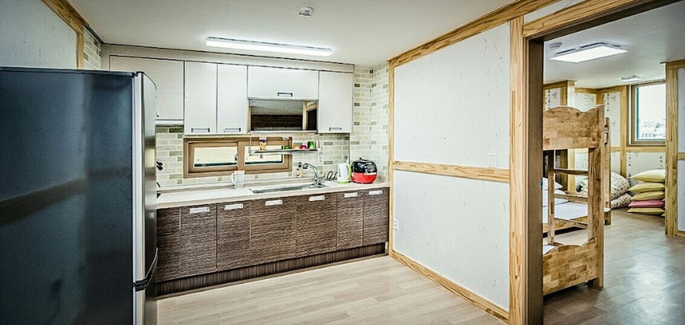 Kirin Guesthouse - Hostel 1/14