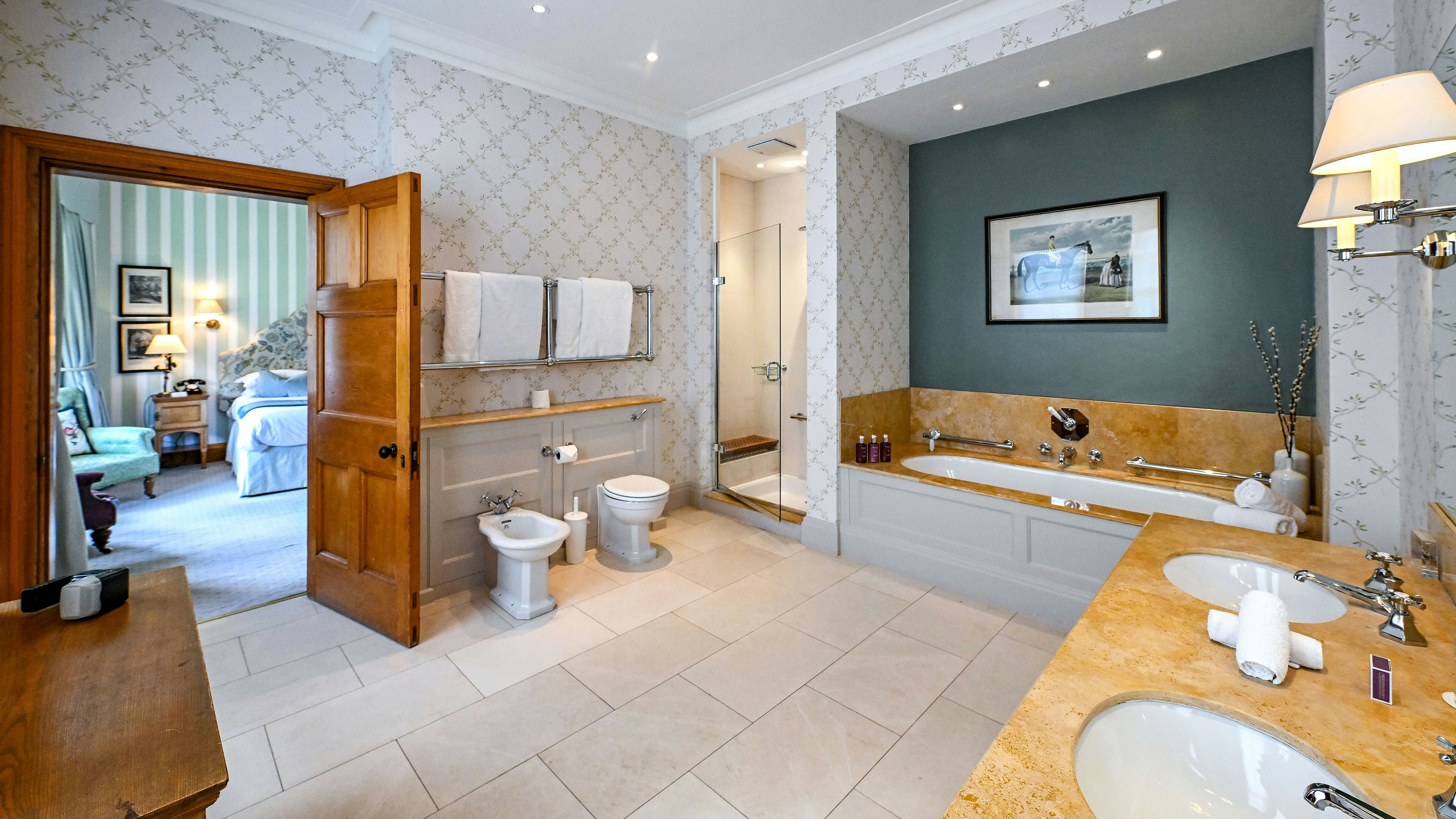 Jockey Club Rooms 31/33