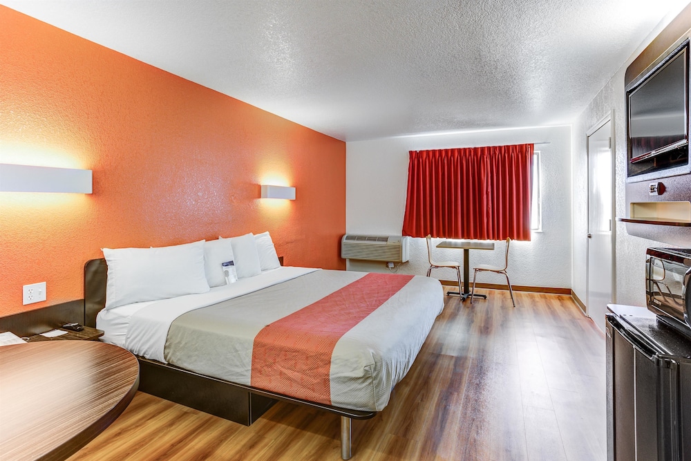 Motel6 Portland, OR - Tigard West 28/49