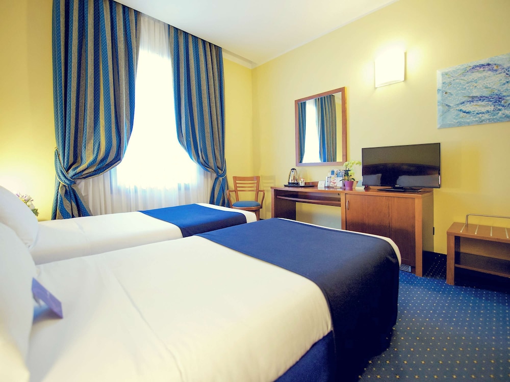 Mercure Genova San Biagio 18/72