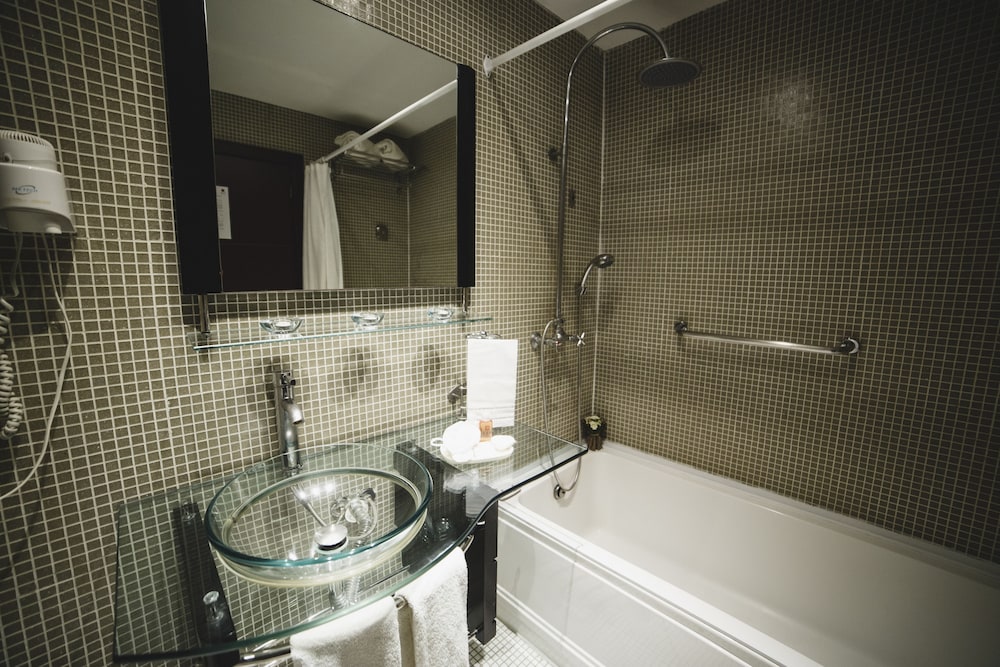 KER URQUIZA HOTEL AND SUITES 53/57