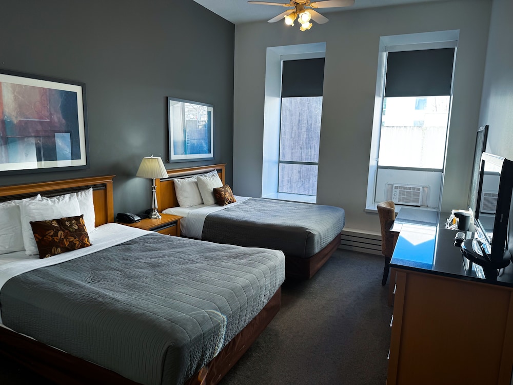 Standard, 2 Queen Beds, Resort View