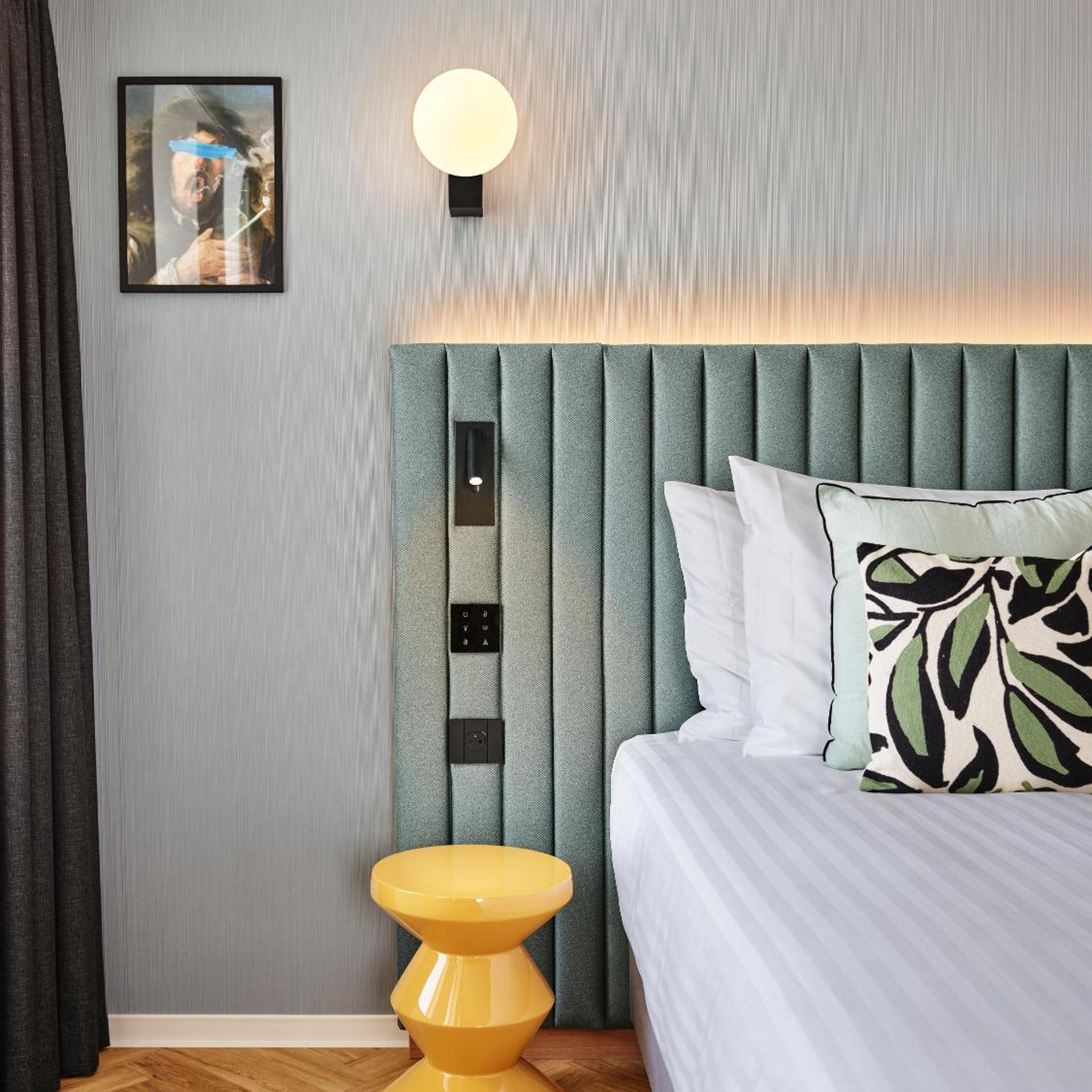 غرفة سوبيريور بسرير فردي، H4 Wyndham Paris Pleyel 2/3
