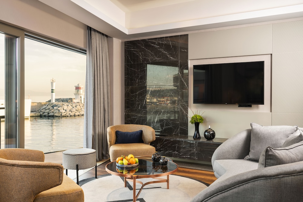 Crowne Plaza Istanbul Tuzla Viaport Marina 43/82