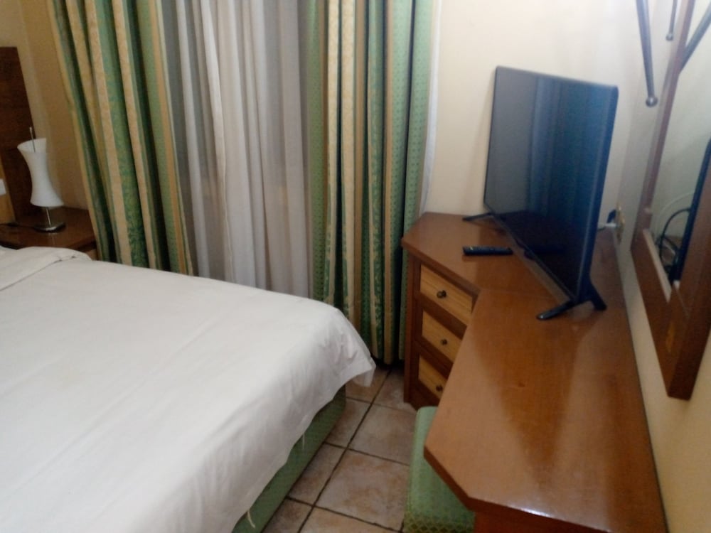 Garden Suite, King Bed