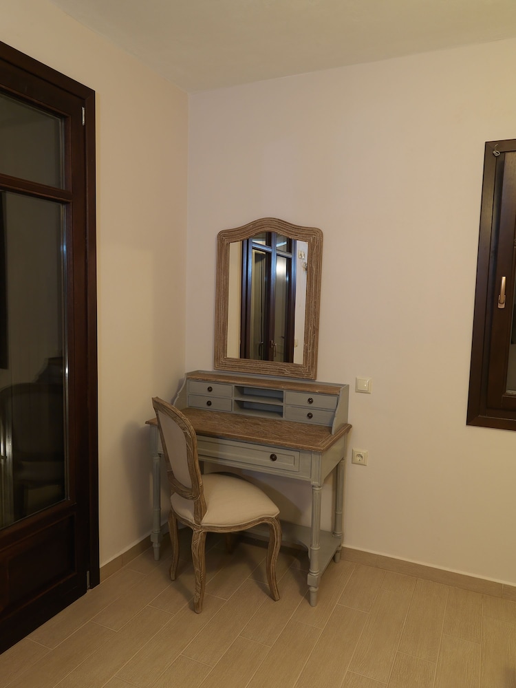 Kamares Villa 38/69