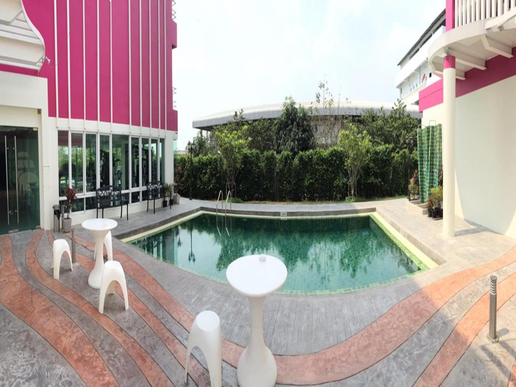 Vassana Design Hotel 33/35