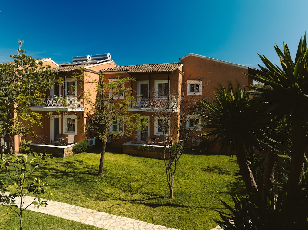 Folies Corfu Hotel Apartments 38/50