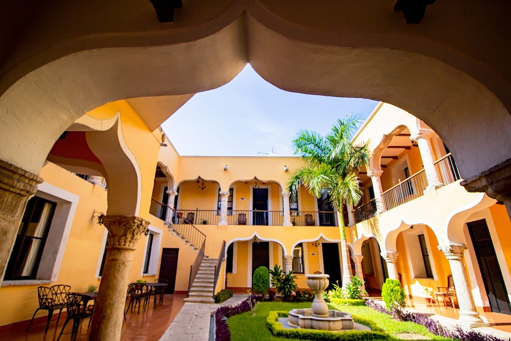 Hotel Montejo by Kavia 8/74
