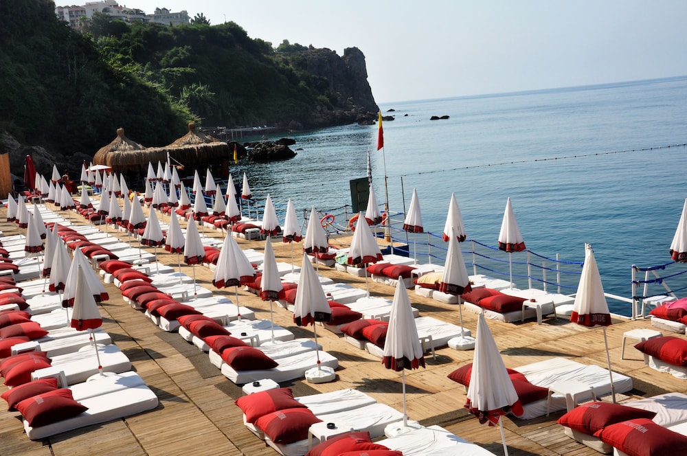 Siete Hotel 60/73