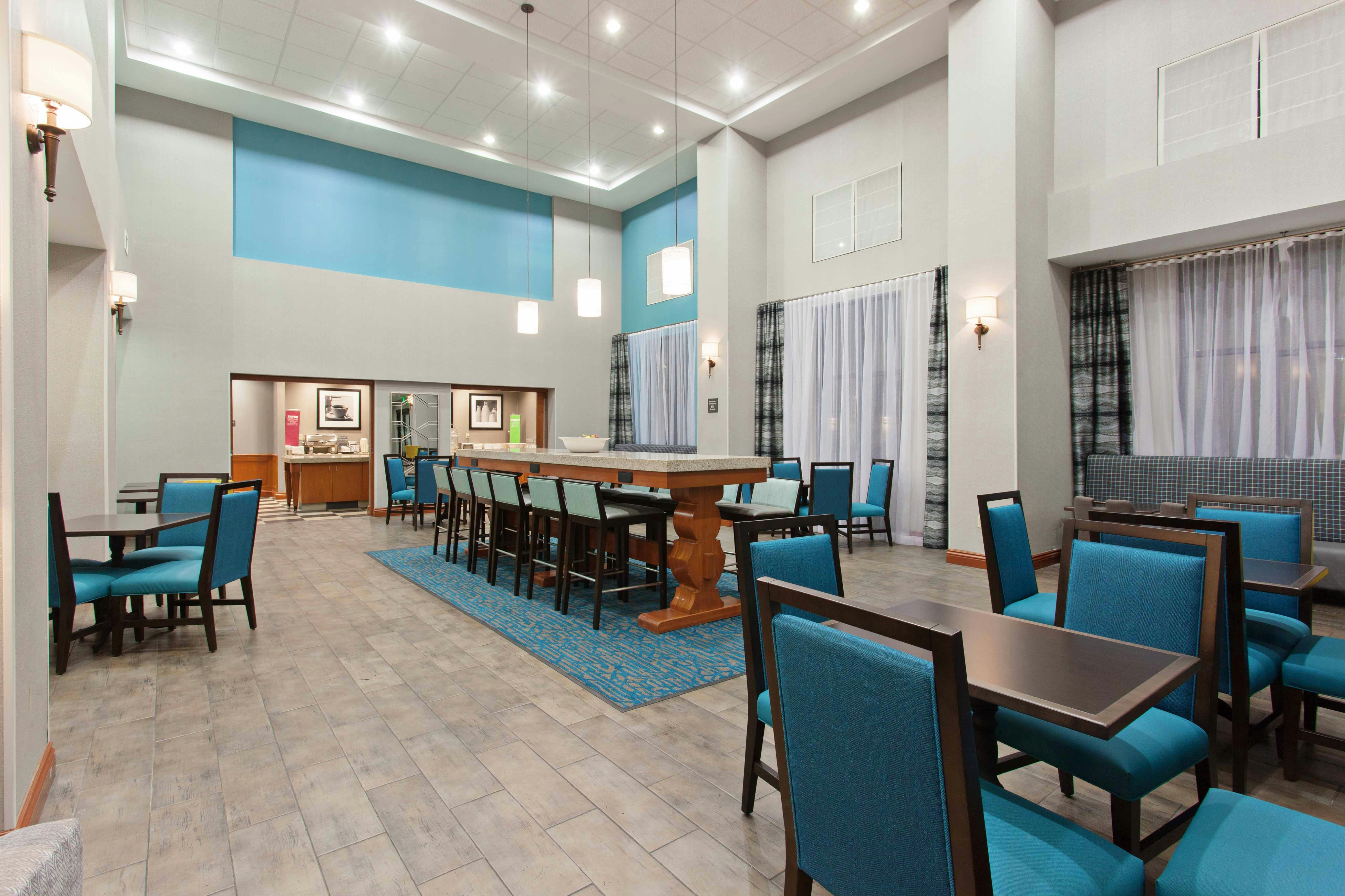 Hampton Inn and Suites Clovis Airport North 36/50