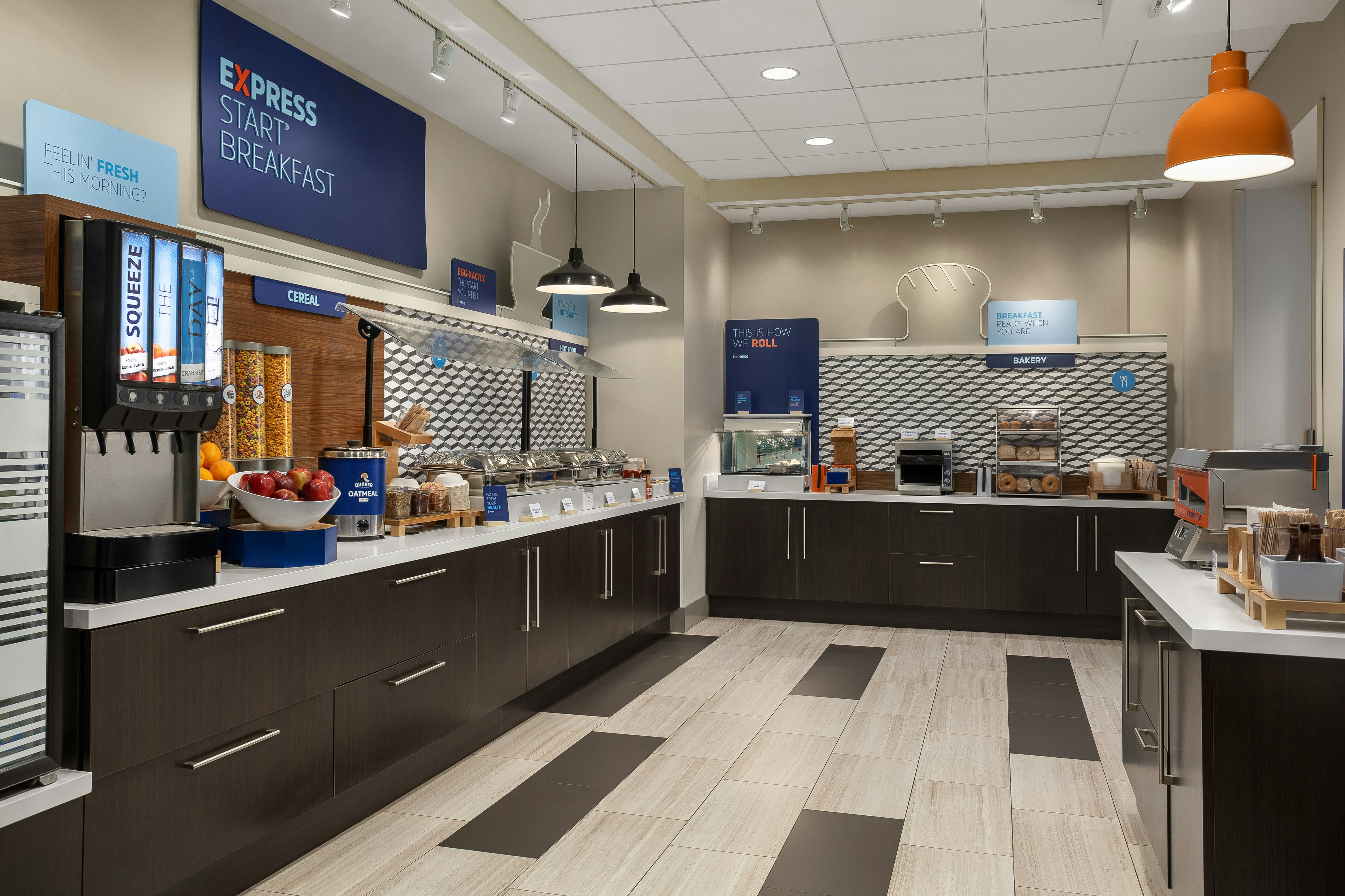 Holiday Inn Express Suites Aurora 15/77
