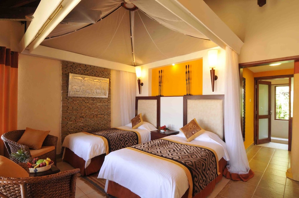 Ol Tukai Lodge Amboseli 15/50