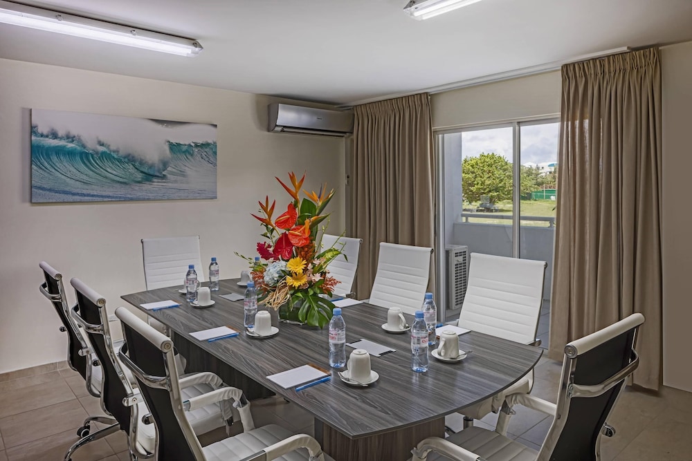 Atrium Beach Resort And Spa St Maarten A Ramada By Wyndham 55/64
