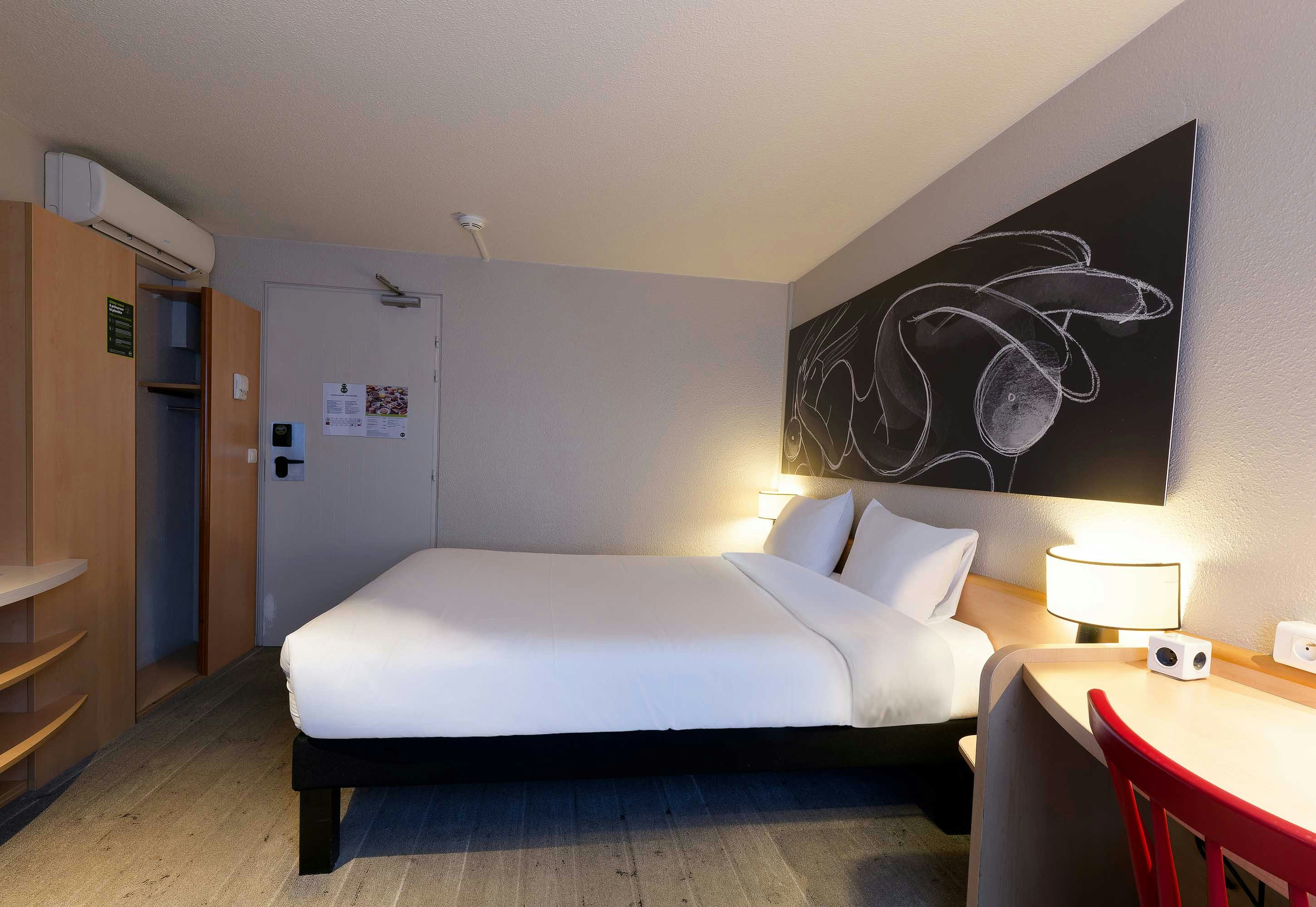 B&B Hotel Reims Centre Erlon 6/24