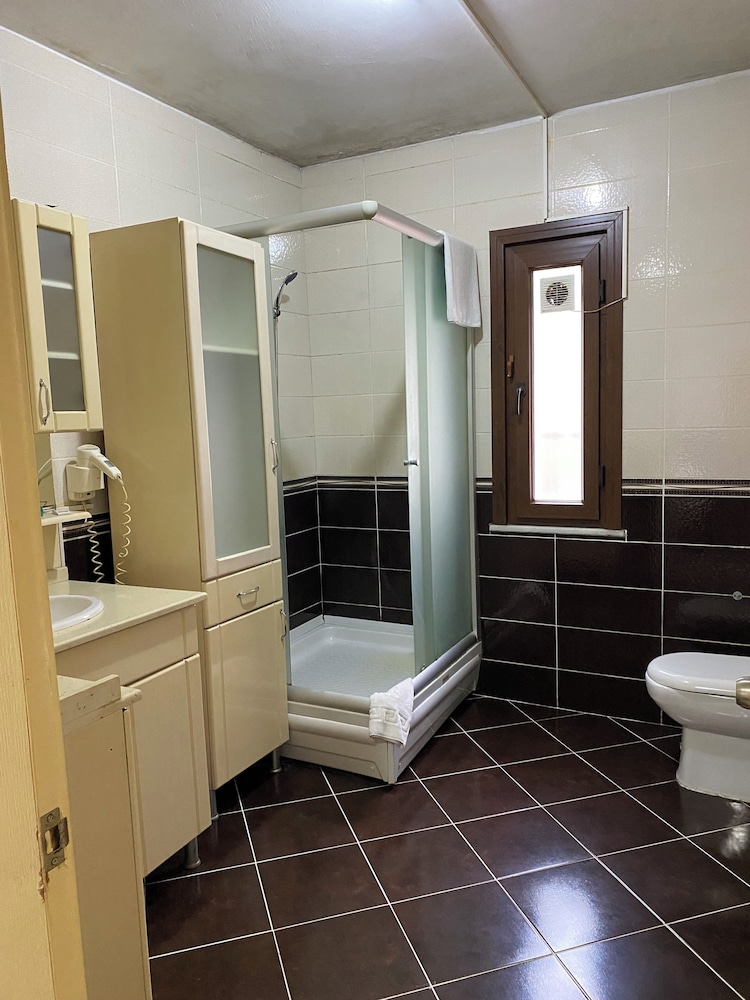 Tuzla Konak Hotel 34/36