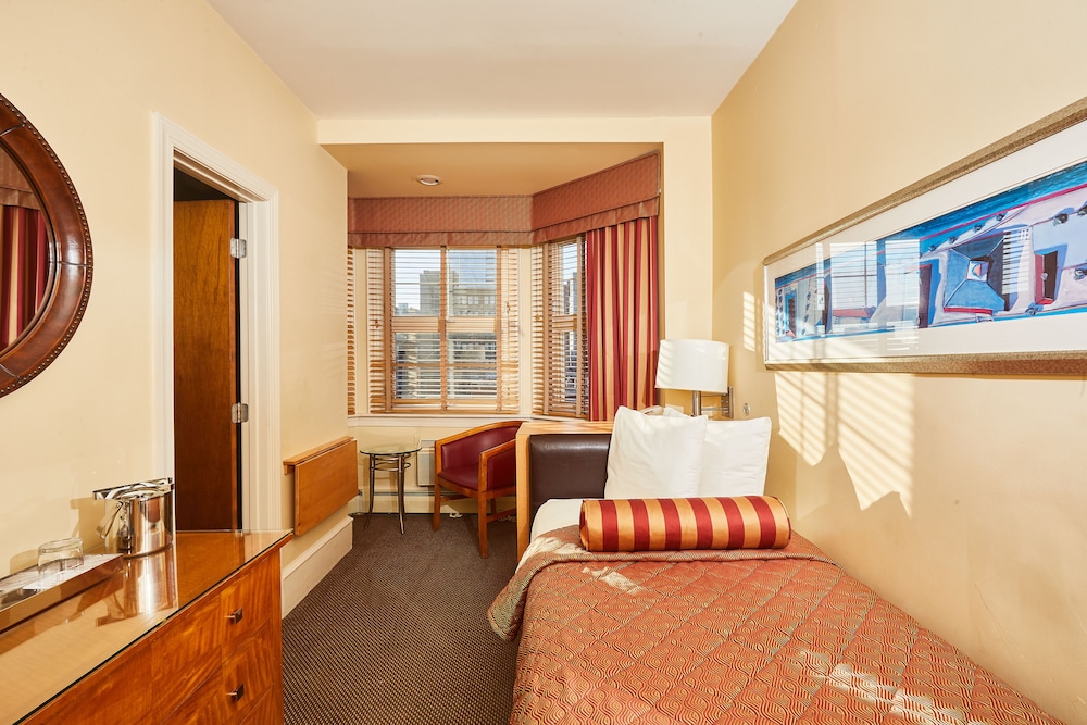 Alexander Inn 29/59