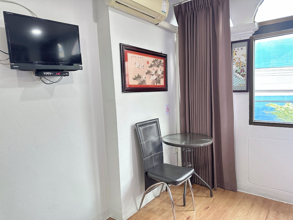 Longzhu Guesthouse 39/49