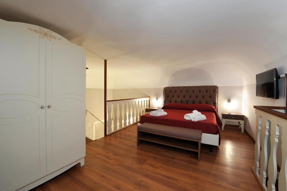 Palazzo Massari Rooms 8/26