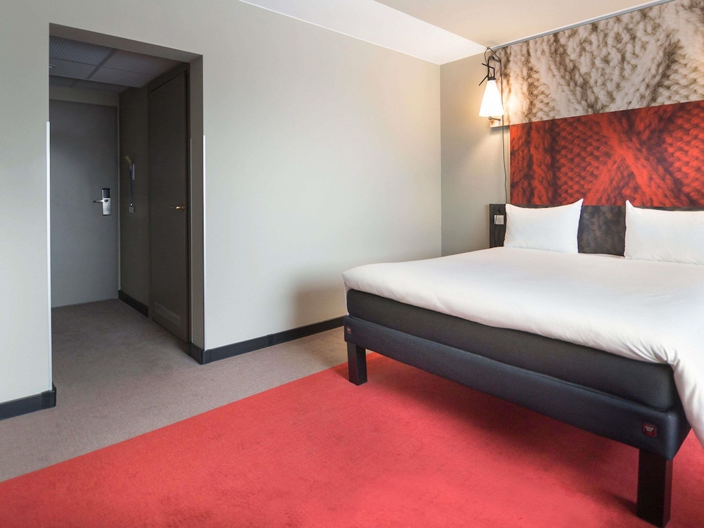 Ibis Poznan Centrum 12/45